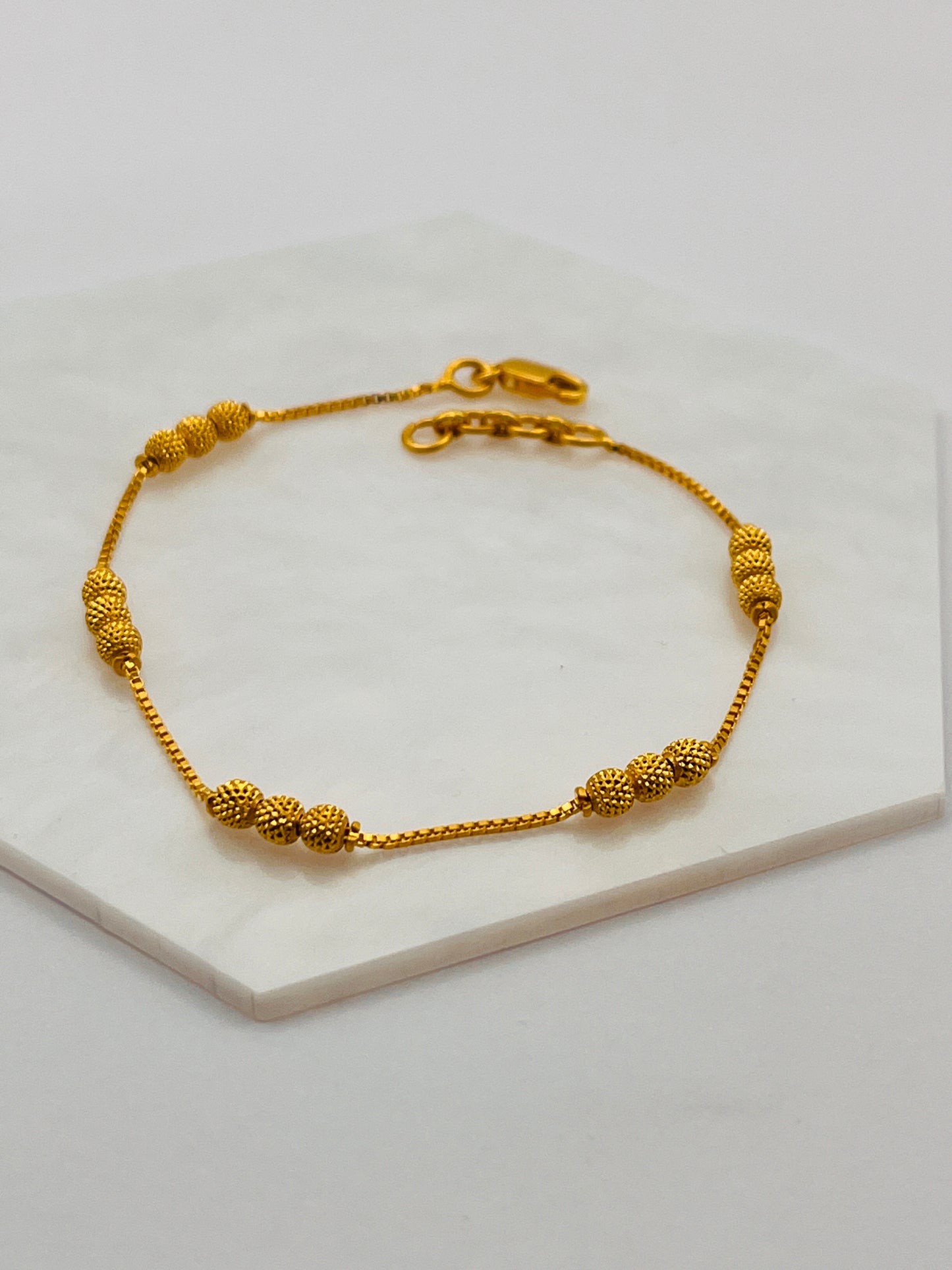 3 Cluster Ball Bracelet