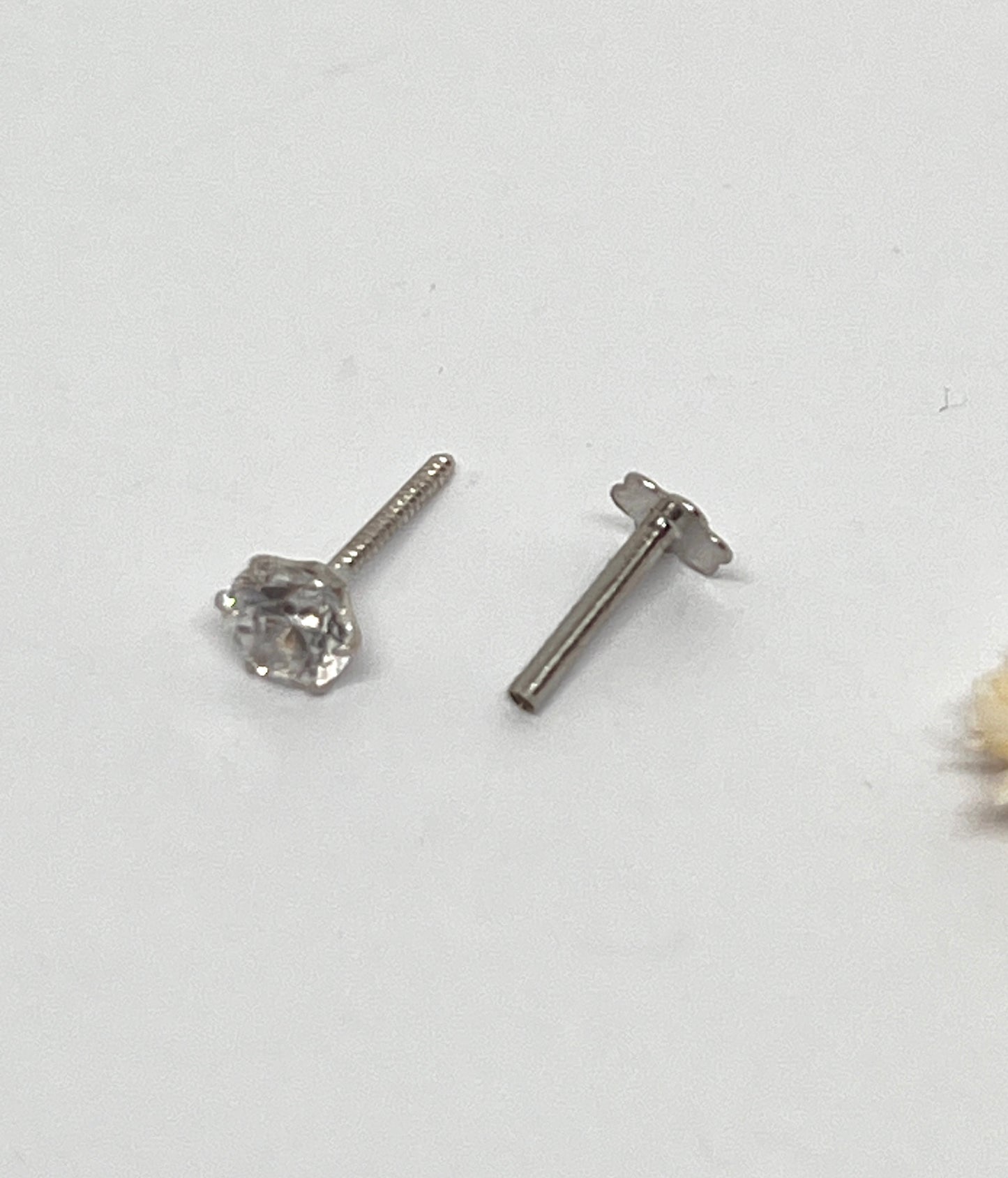 Hexagon white gold stud