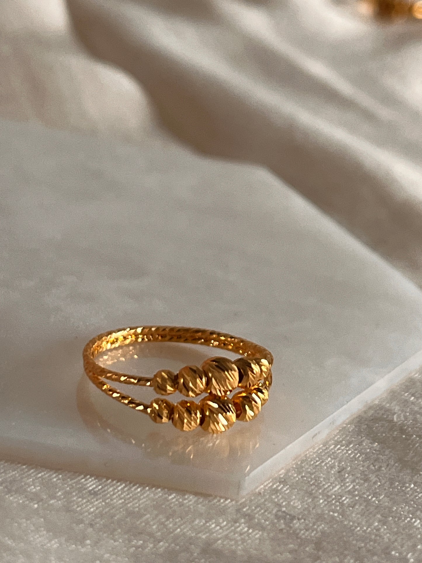 Double-Line Beaded Ring (Size M)