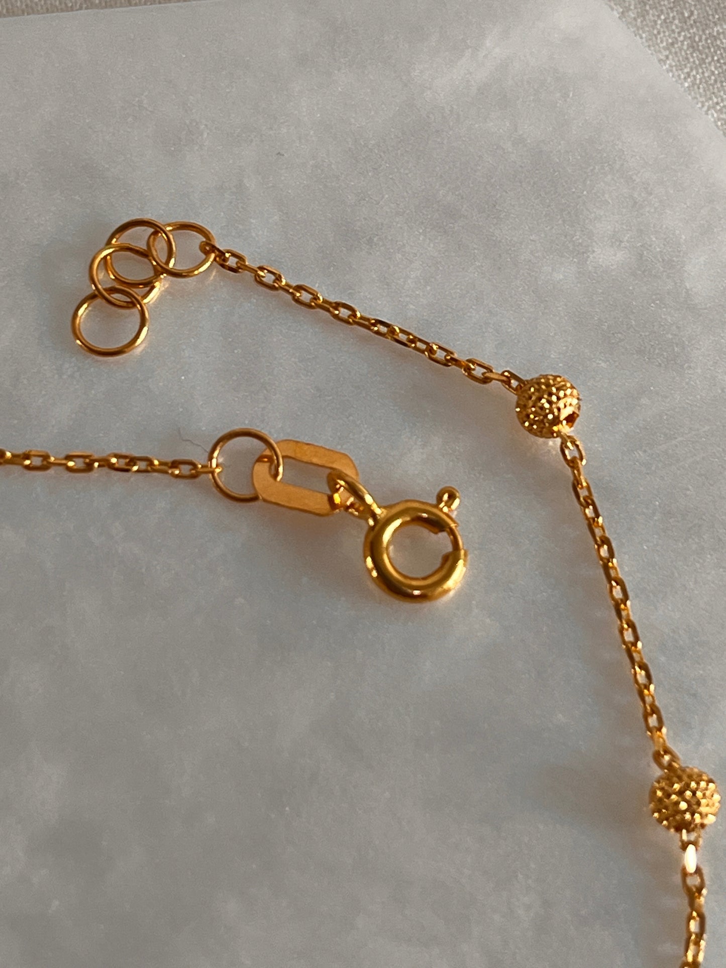 Shimmery Ball Bracelet