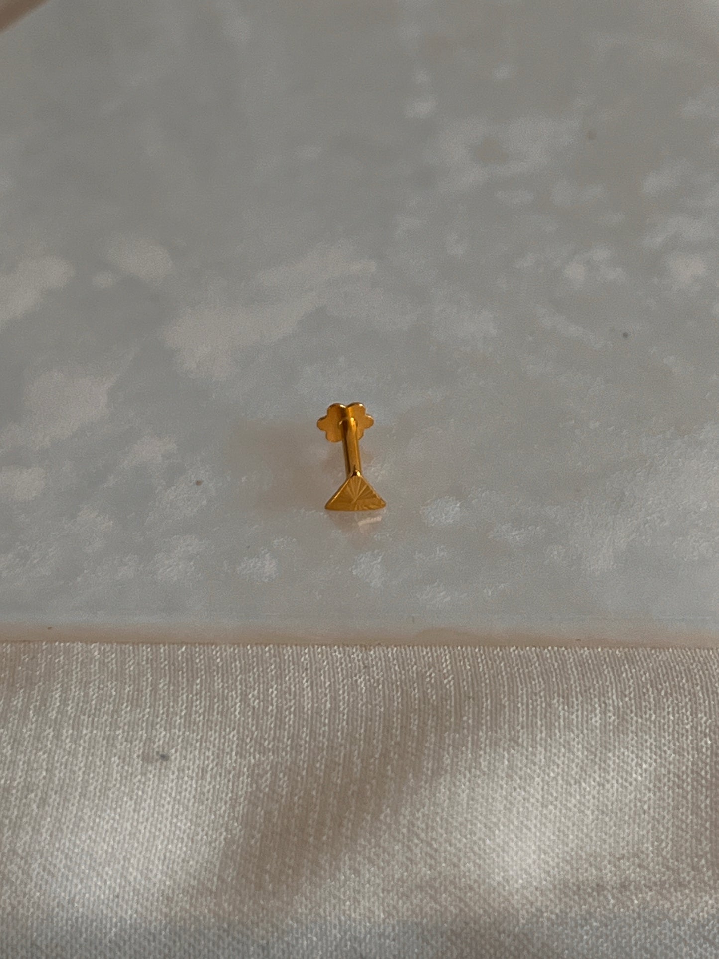 Triangle Stud