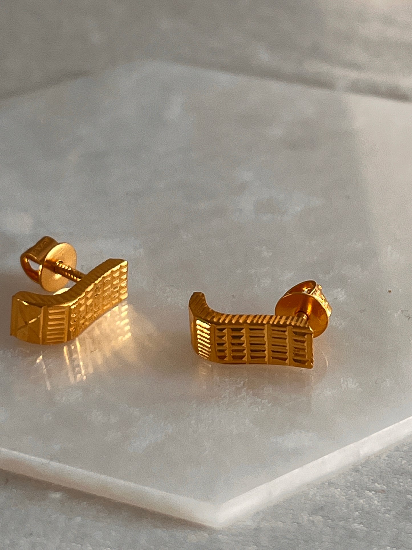 Half rounded studs