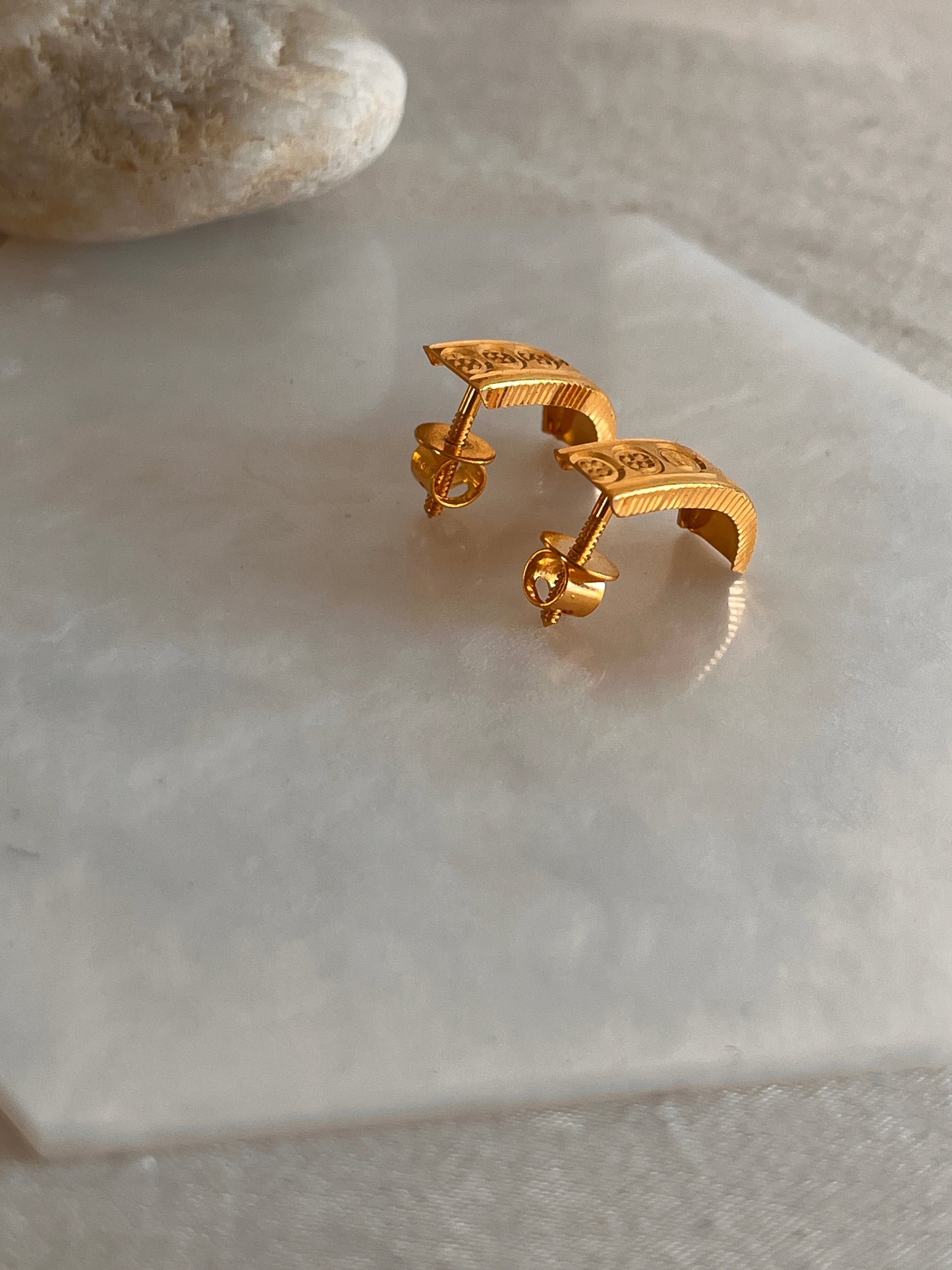 Half Circle Earring (Large)