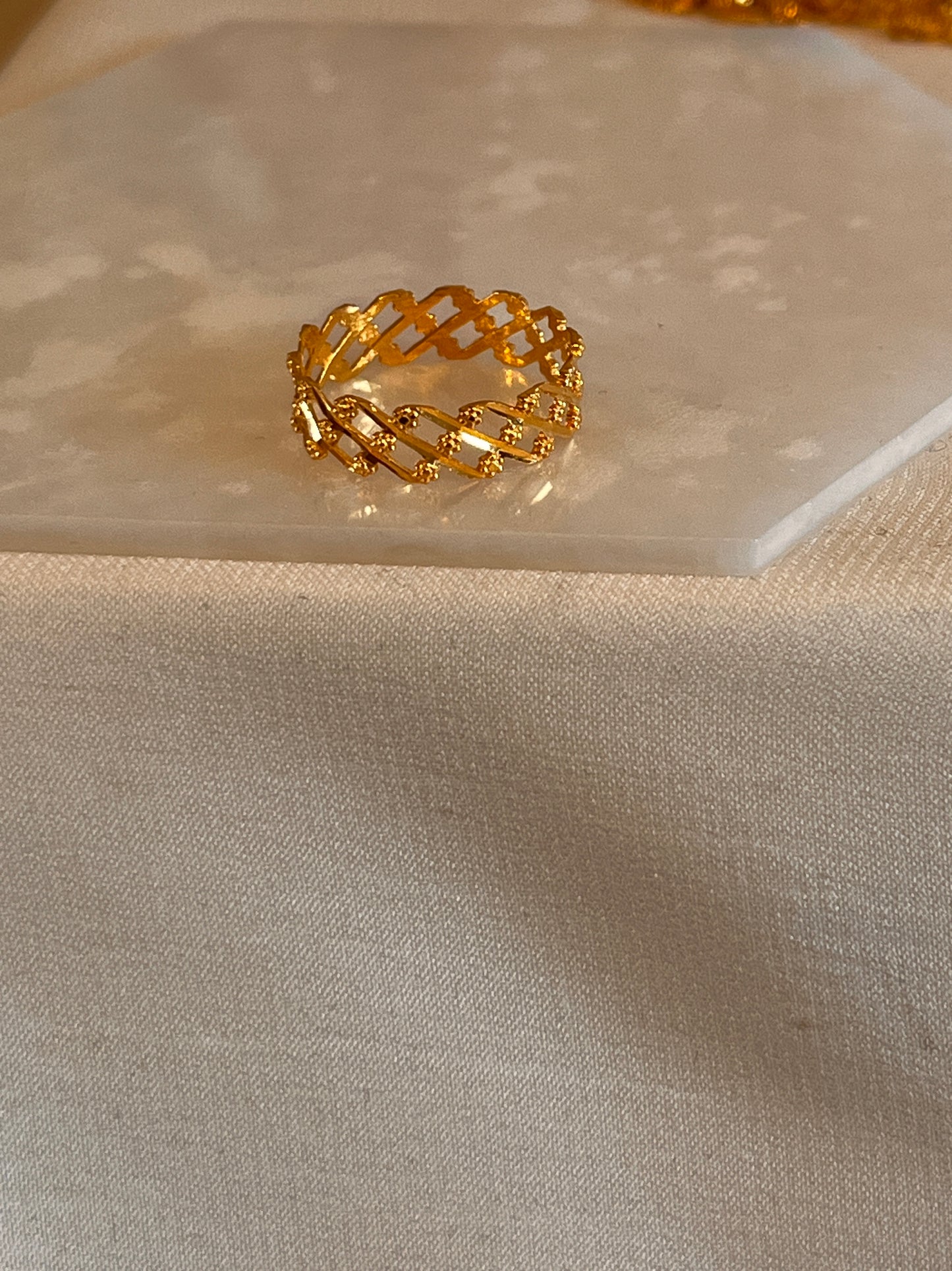 Criss Cross Ring | Size M
