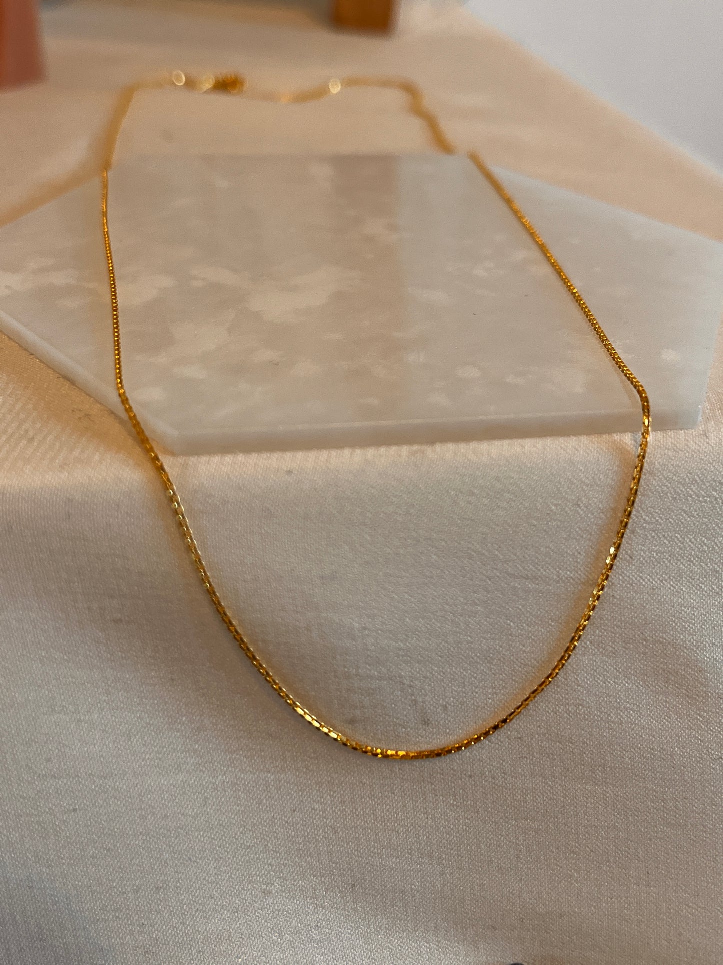 Elegant Box Chain