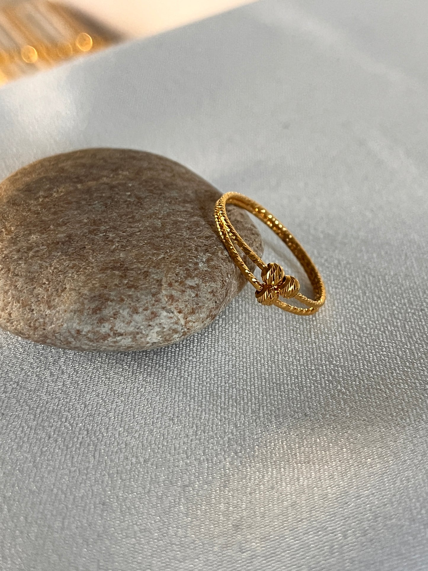 3 Bead Ring | Size Q