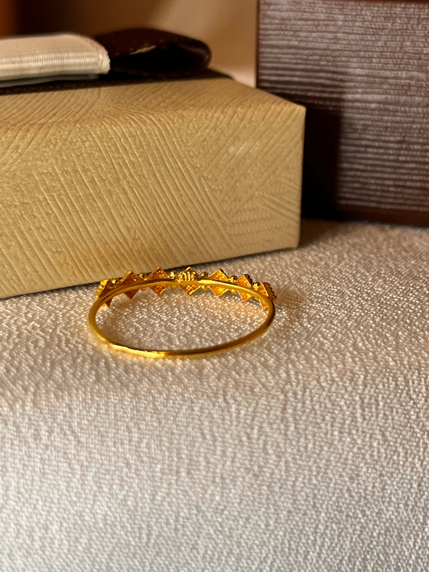 Diamond-dotted Ring | Size P and 1/4