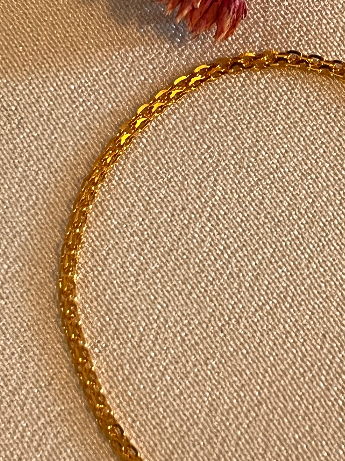 Elegant Flat Bracelet | 7”
