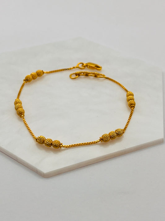 3 Cluster Ball Bracelet
