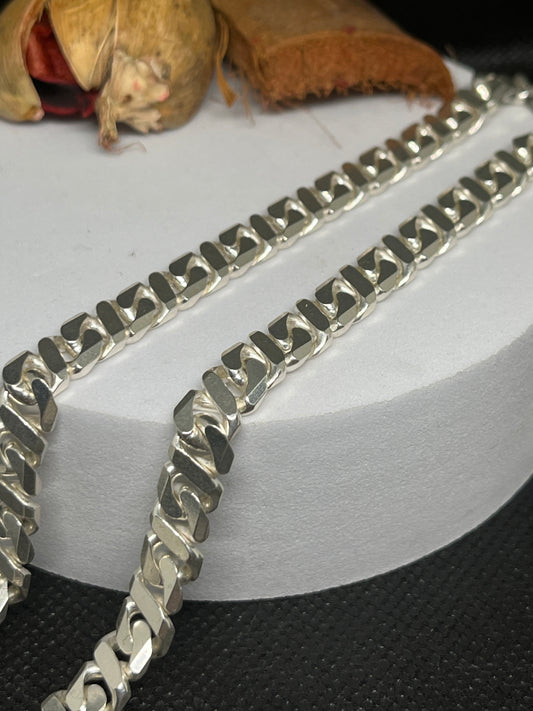 Silver 8 Shape Link Chain