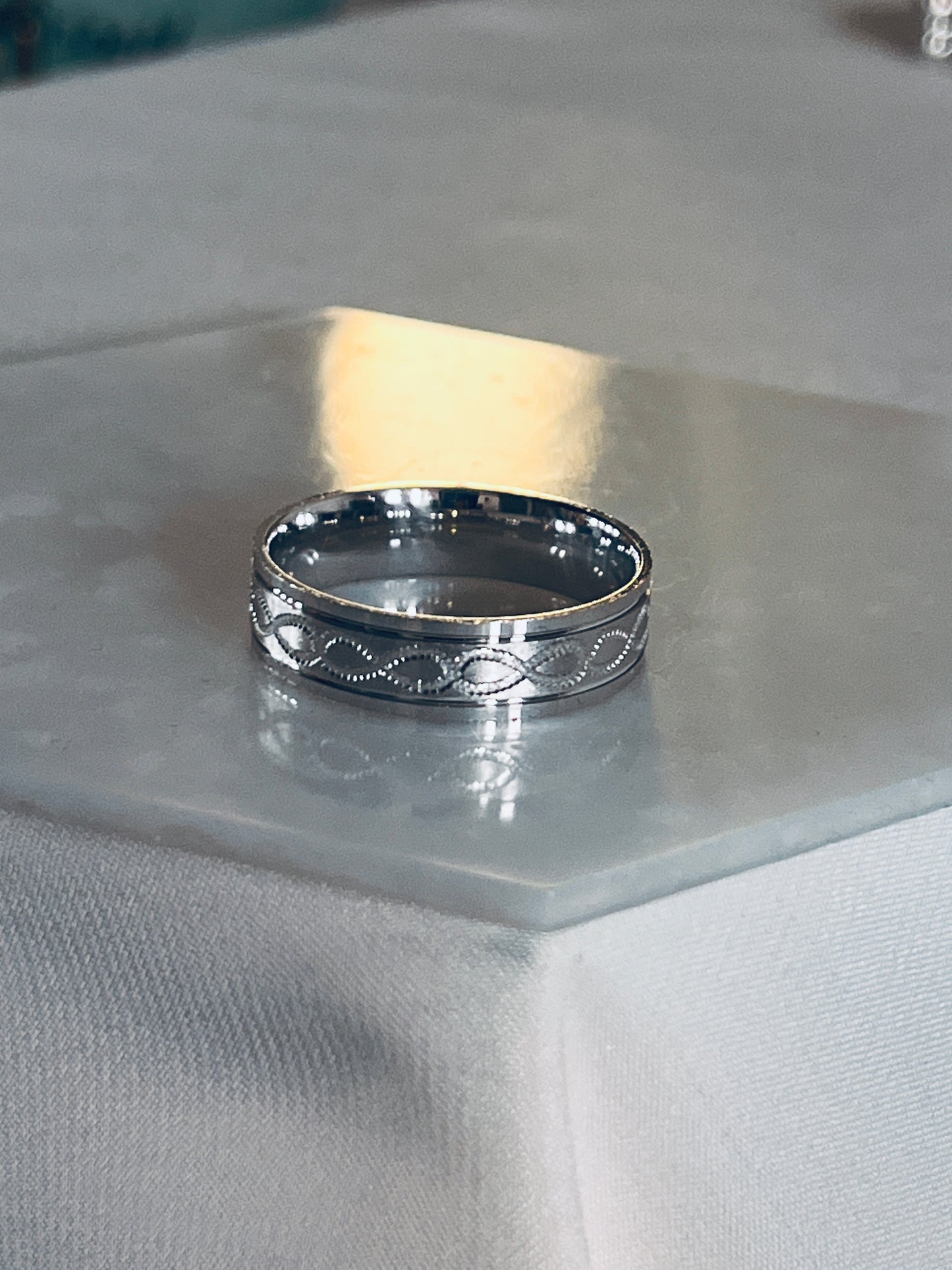 Infinite ‘Love’ Ring