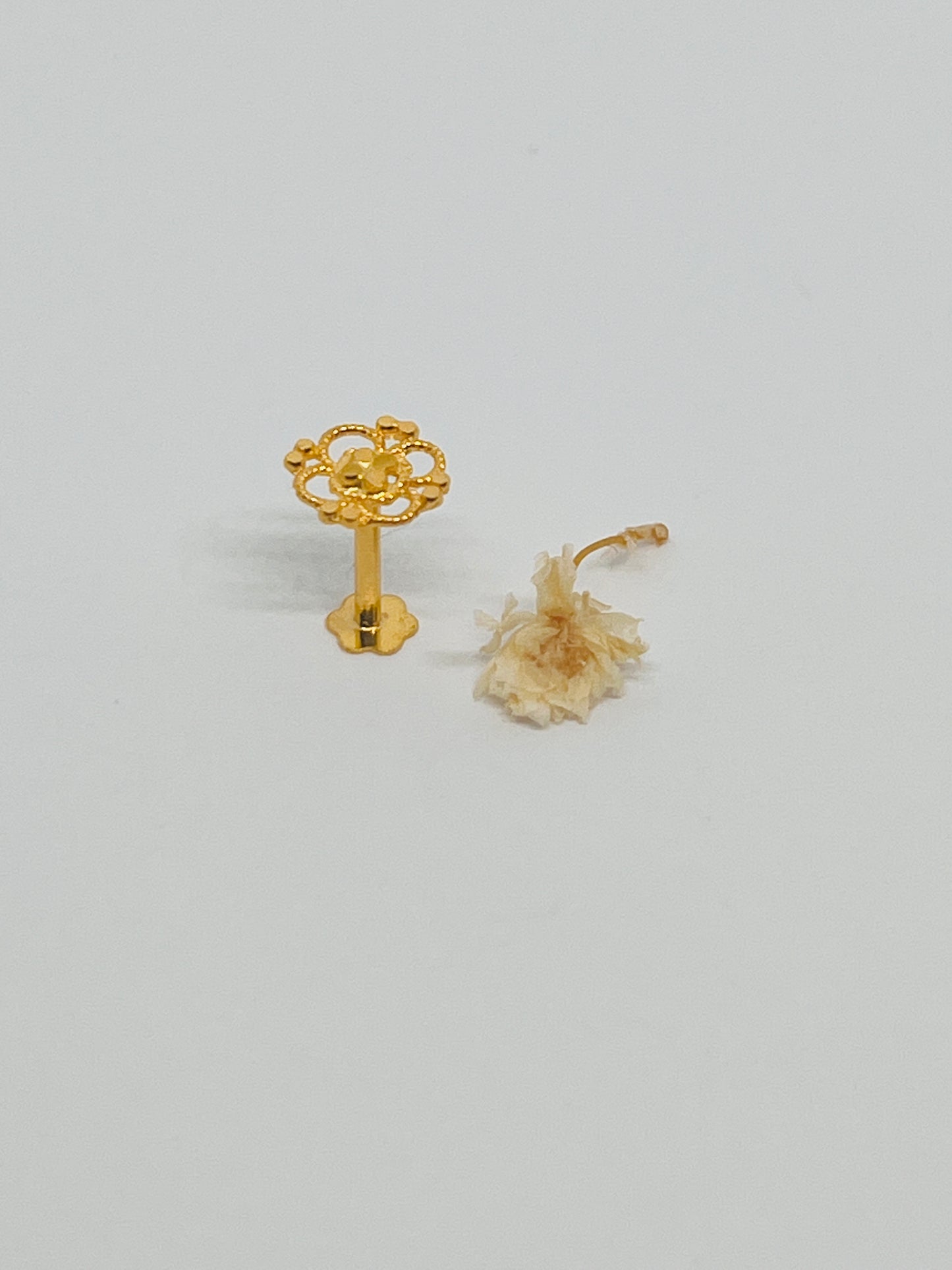 Four Leaf Design Stud