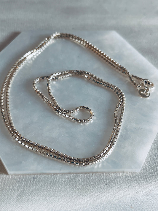 Beautiful ‘Box’ Chain