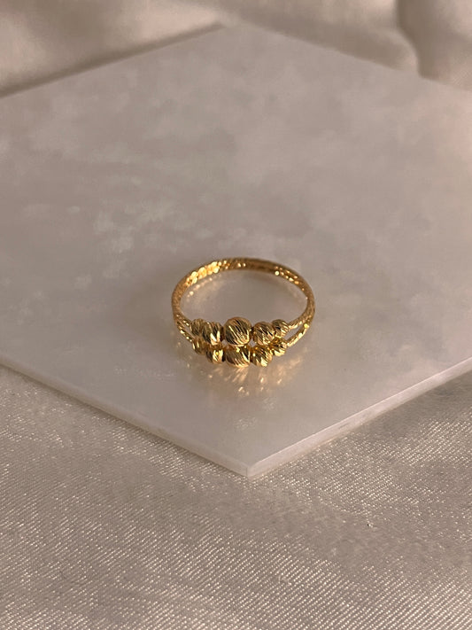 Double-Line Beaded Ring (Size M)