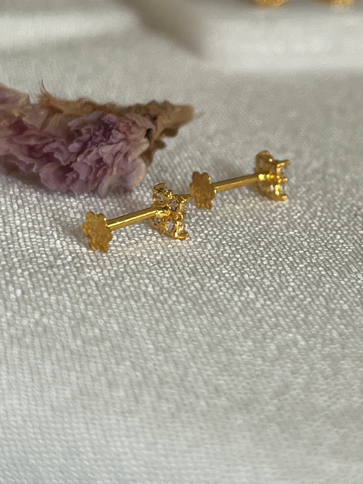 Square Stud | 4mm