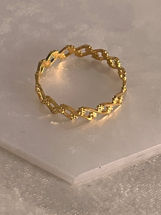 Flower Embedded Ring