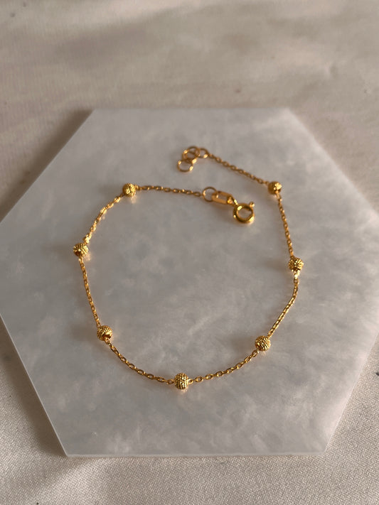 Shimmery Ball Bracelet