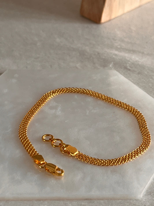 Flat Bracelet (Medium)