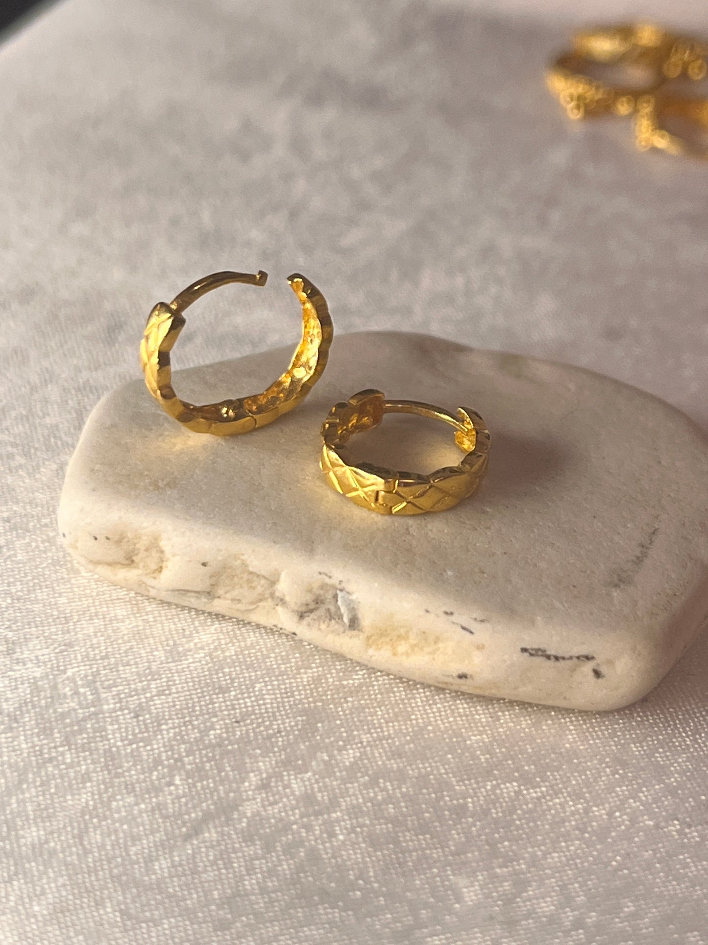 Criss-Cross Engraved Huggies