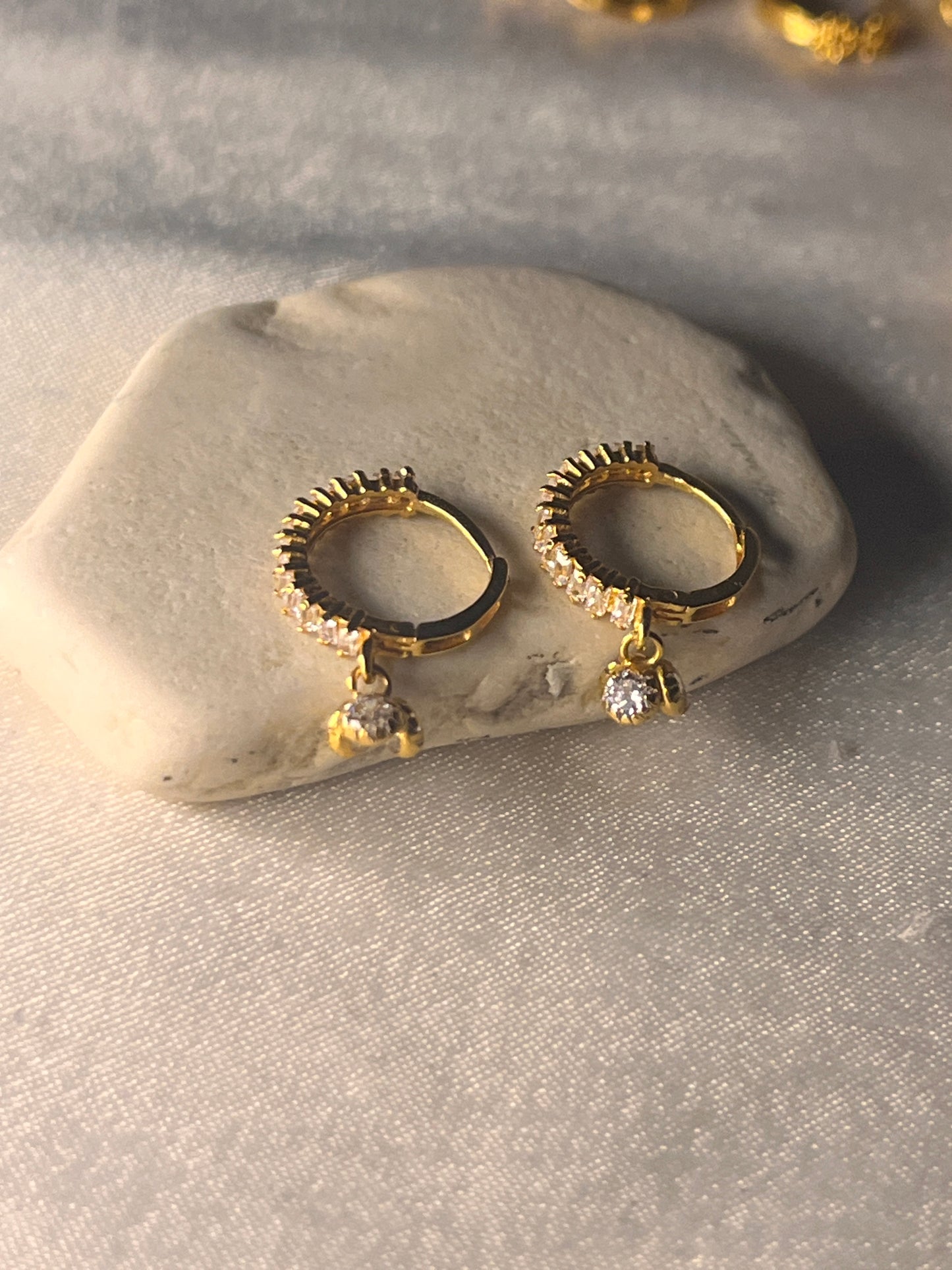 Mini Drop Huggies | 8.8mm