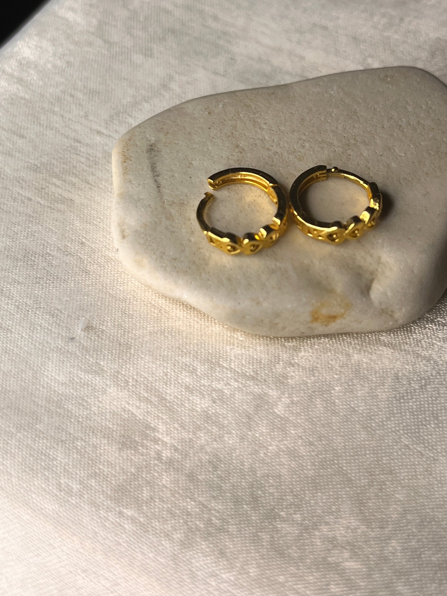 Mini 4-heart Huggies