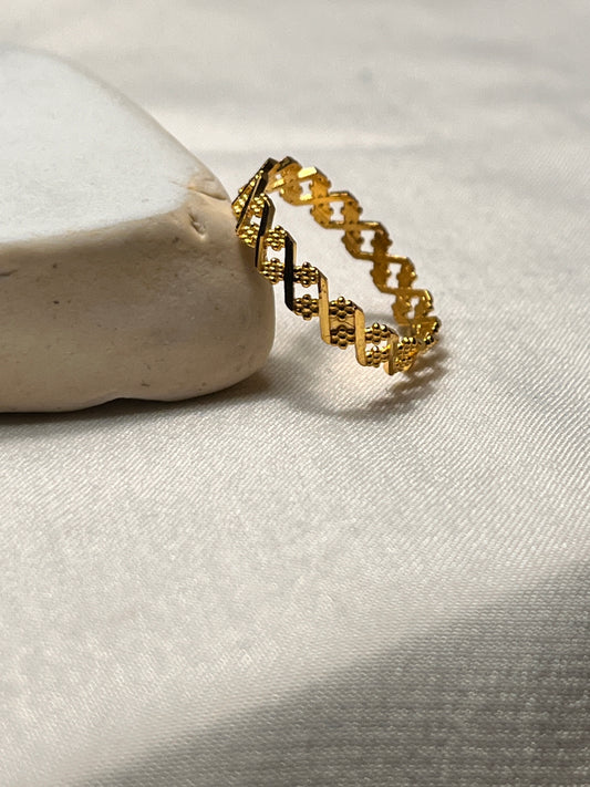 Dotted Flower Ring | Size L