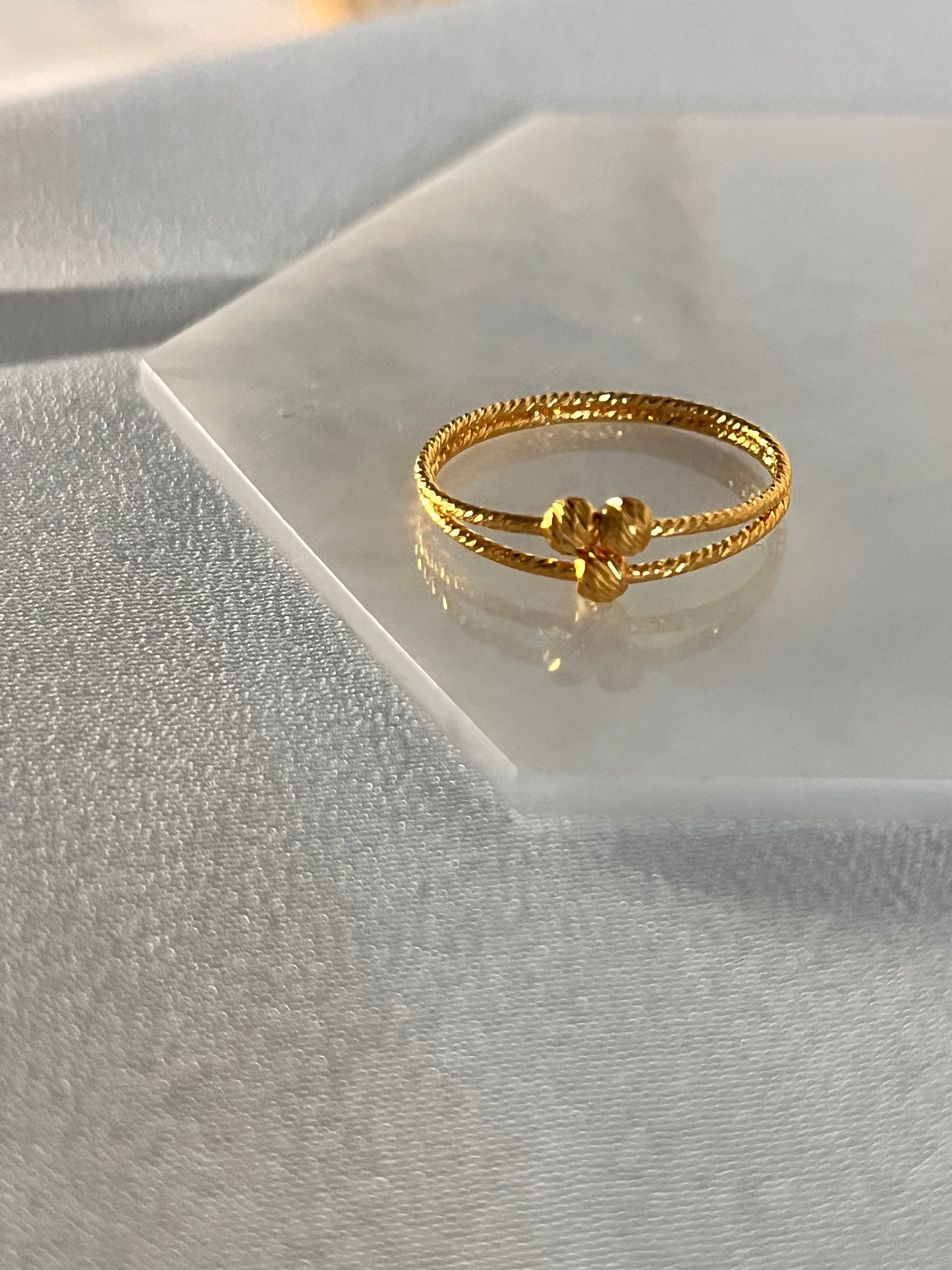 3 Bead Ring | Size Q