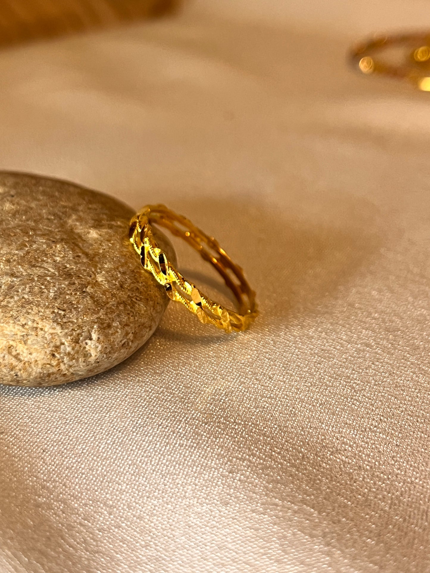 Dainty Ring | Size Q