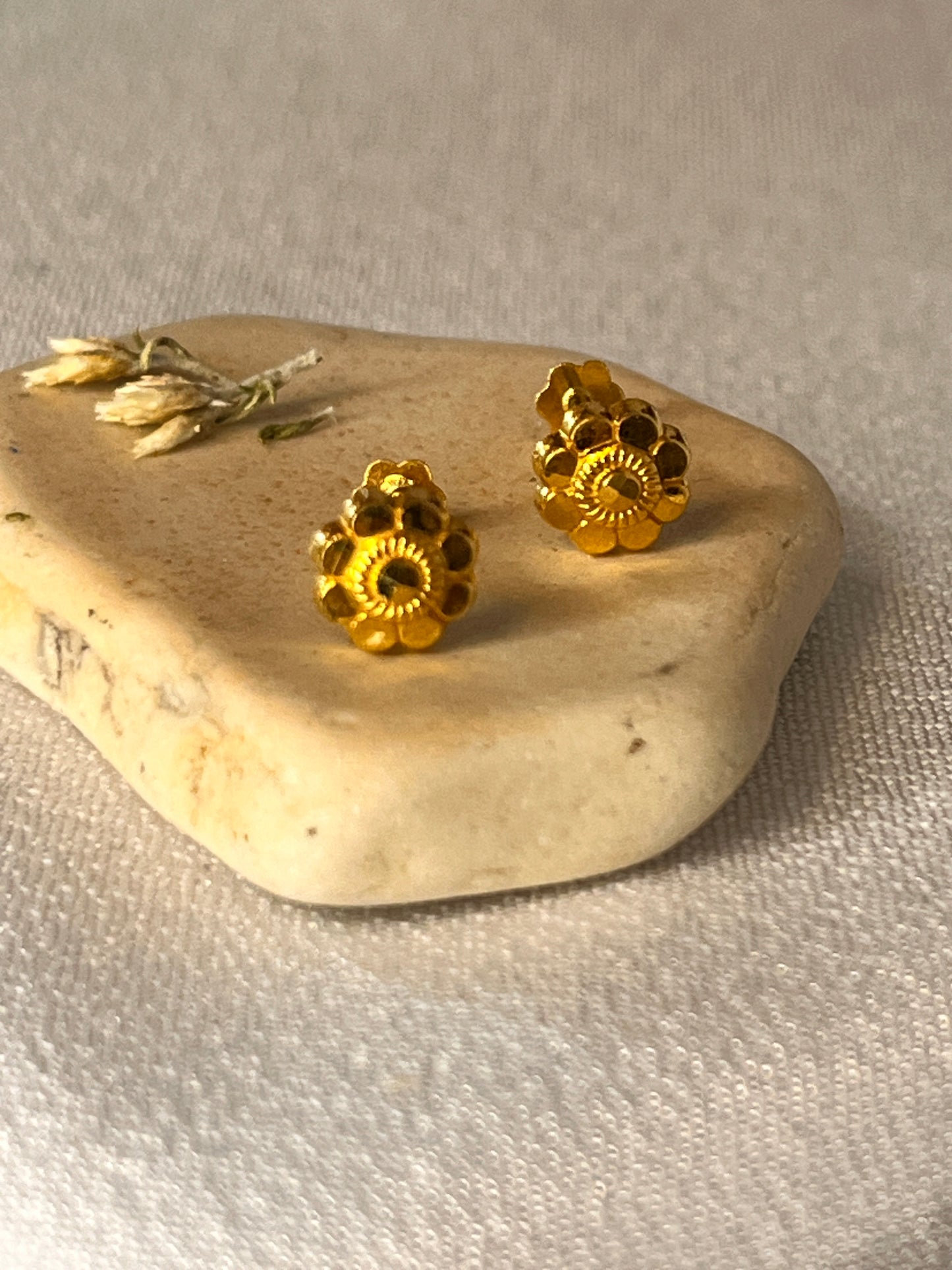 Flower Studs | 6mm
