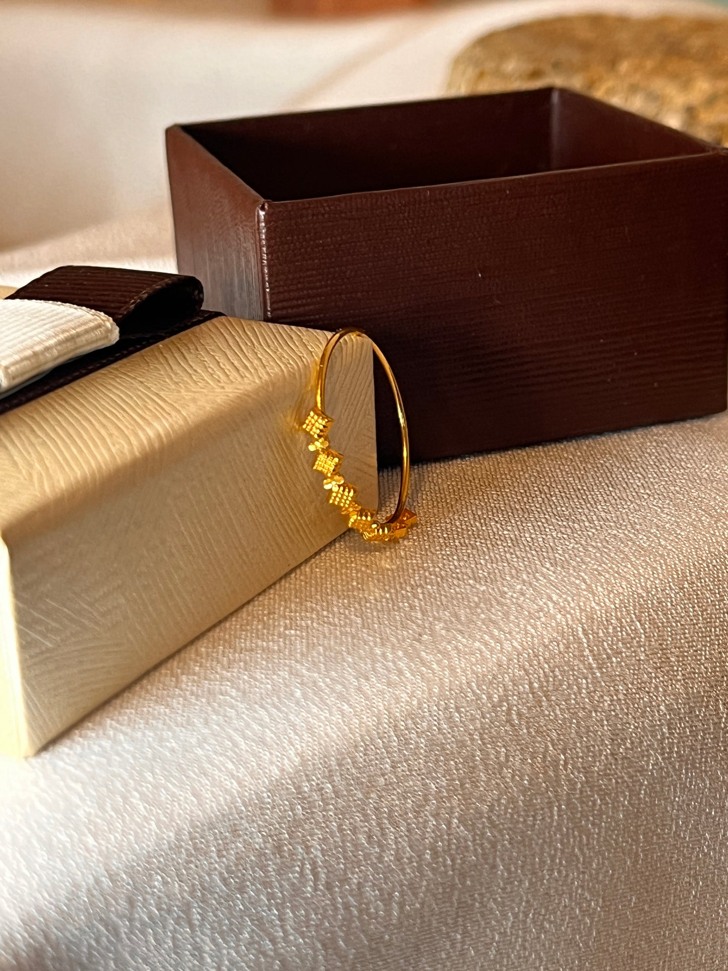 Diamond-dotted Ring | Size P and 1/4