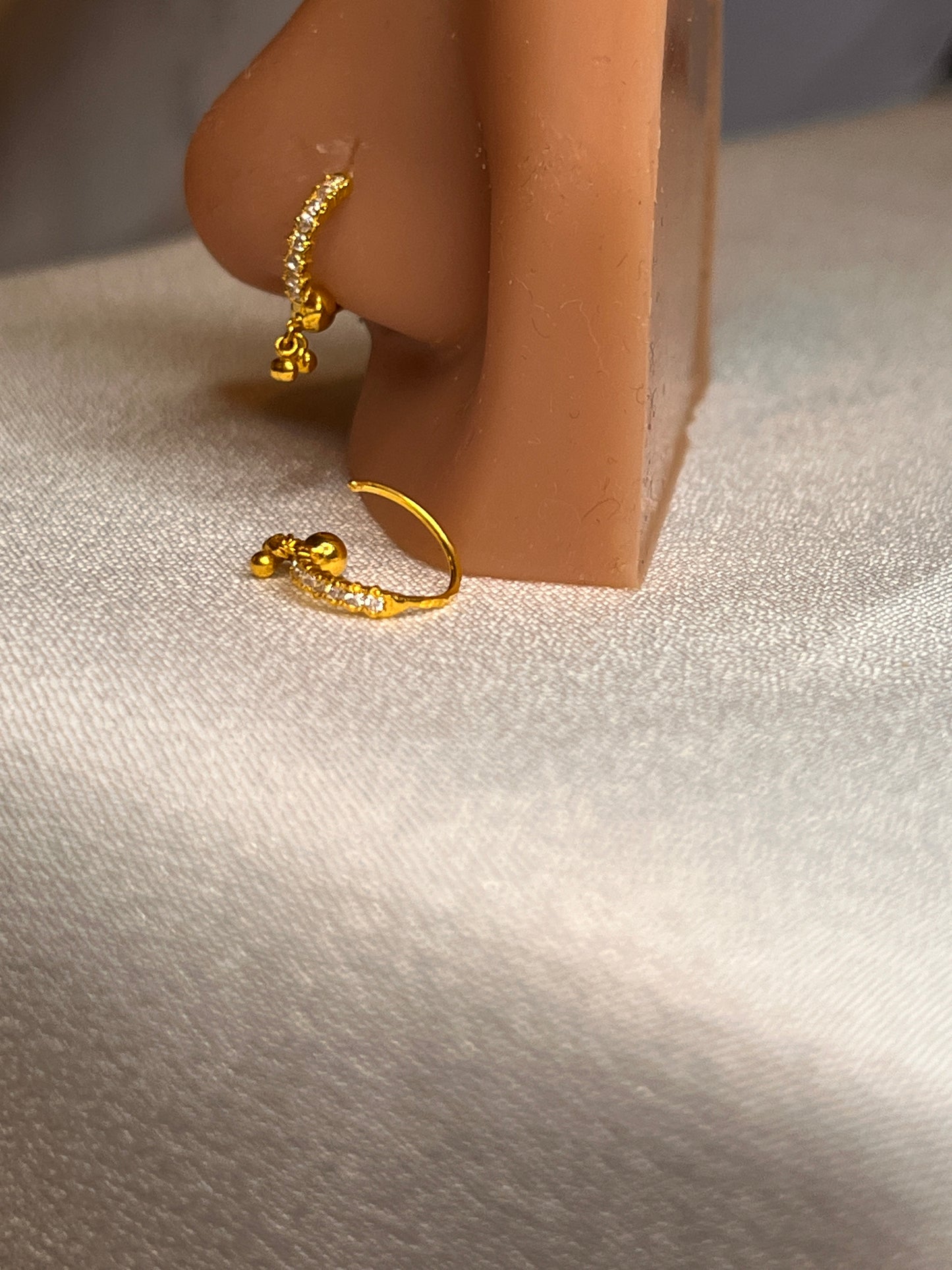 Stone 3 drop Huggie | 8.5mm