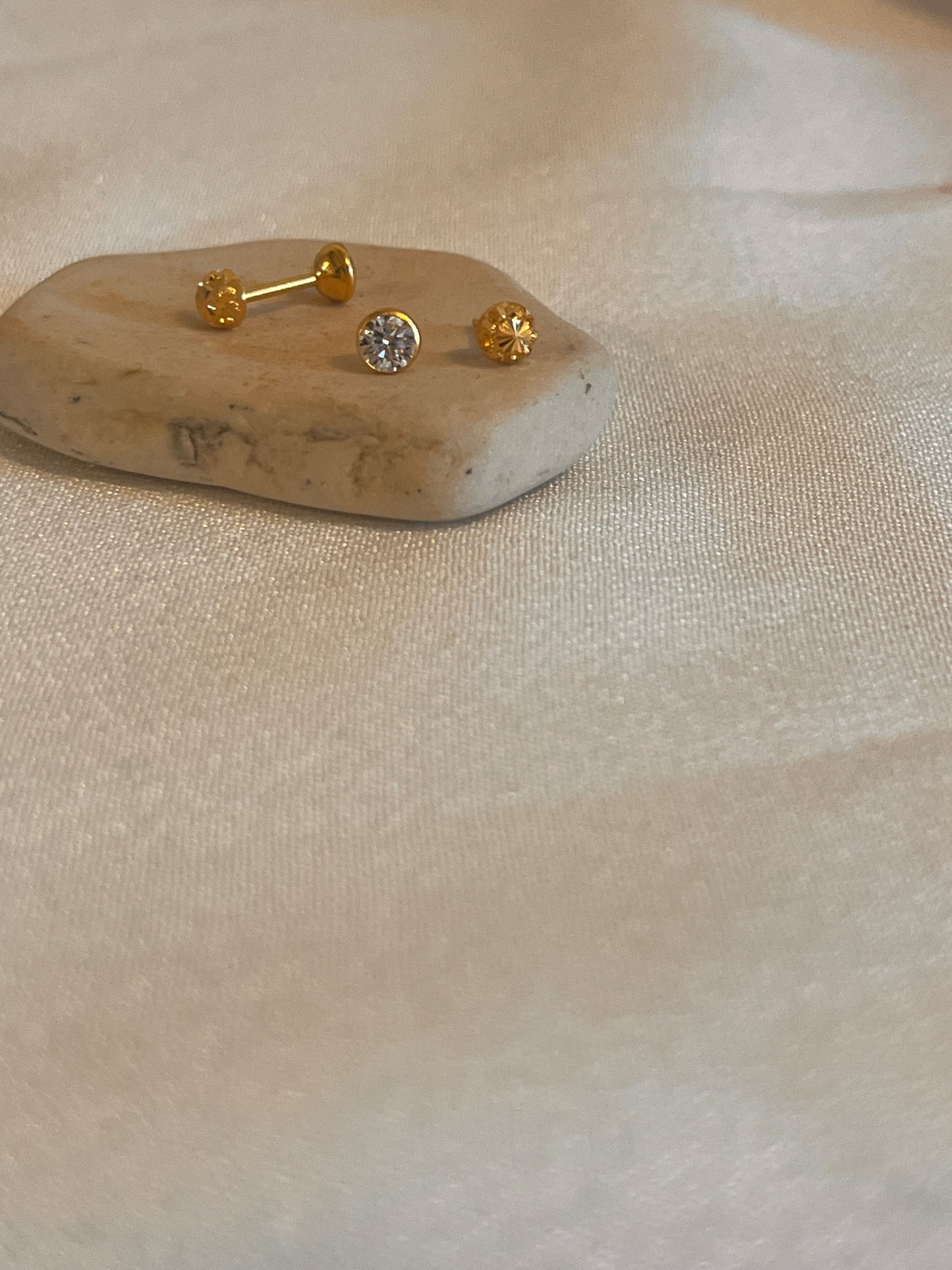 Double sided studs | 4mm