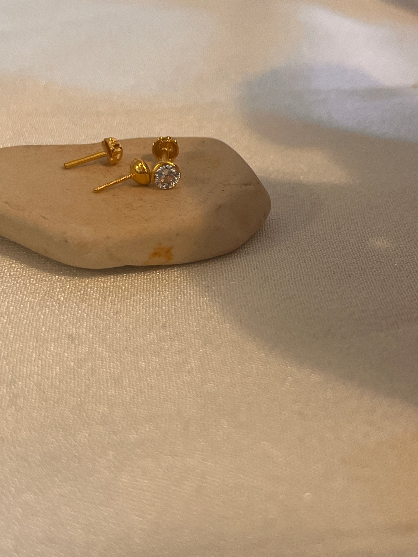 Double sided studs | 4mm