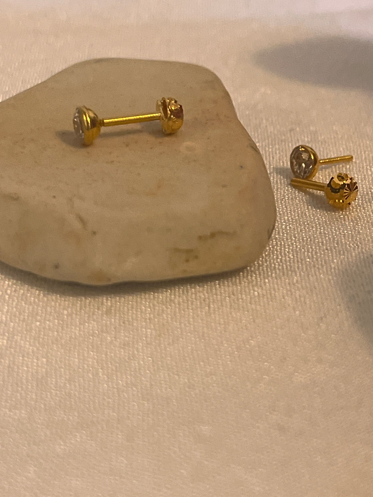 Double sided studs | 4mm