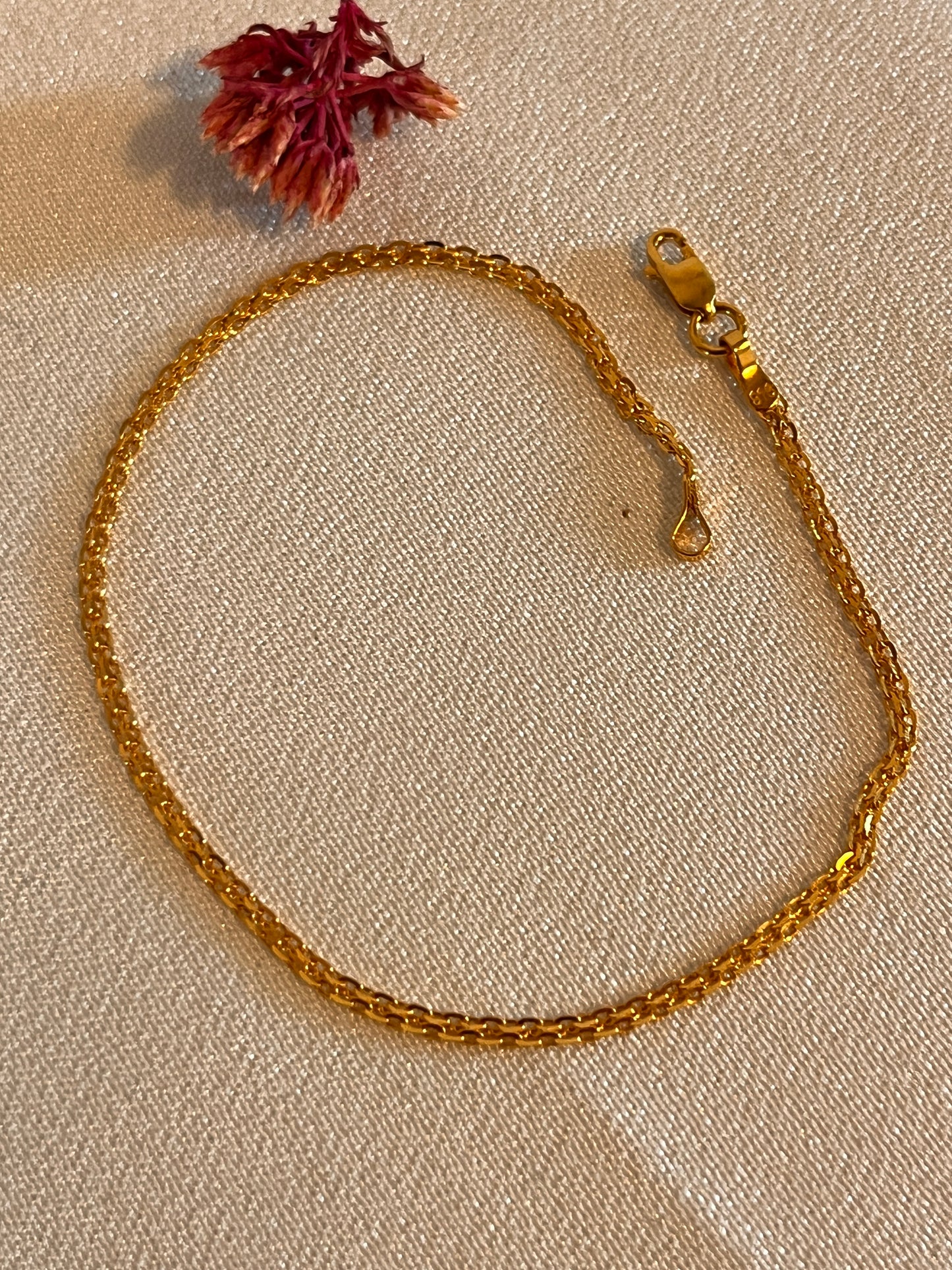 Elegant Flat Bracelet | 7”