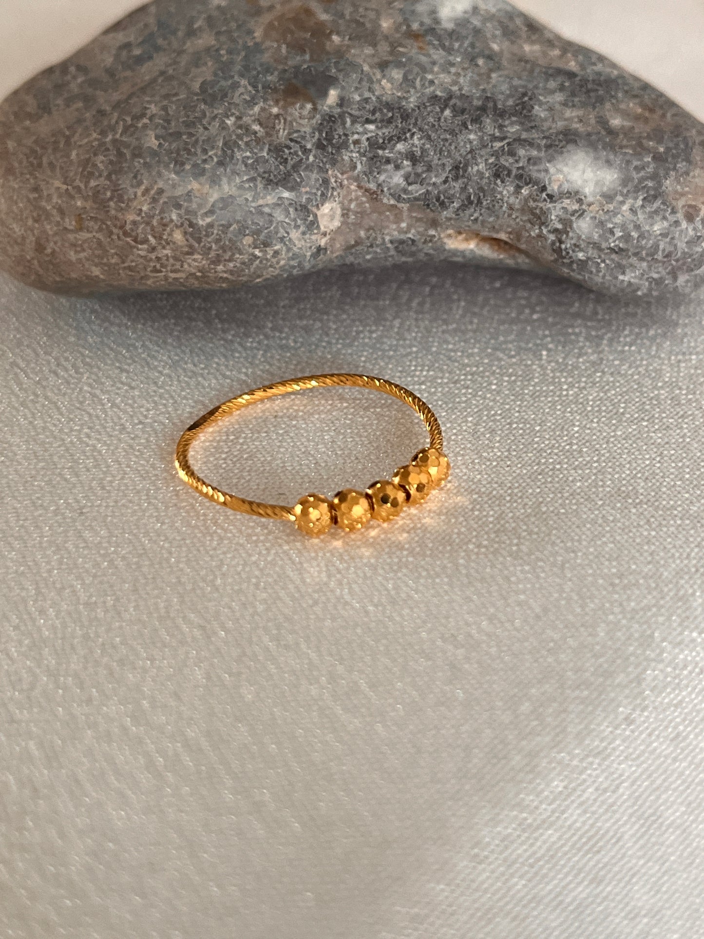 5 Bead Ring | M