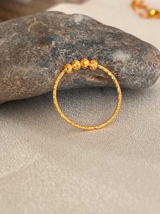 4 Bead Ring | Size M