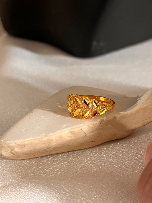 Leaf Ring | Size M