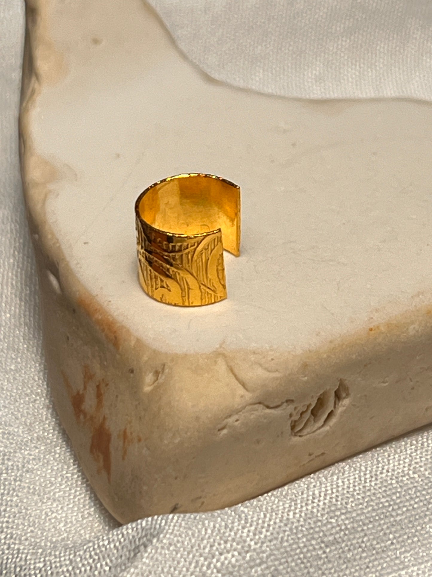 Cuff for ears