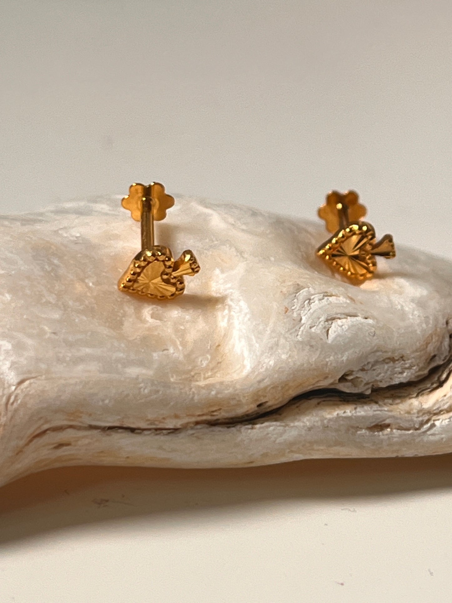 Spade Studs (tiny) 4mm/5mm